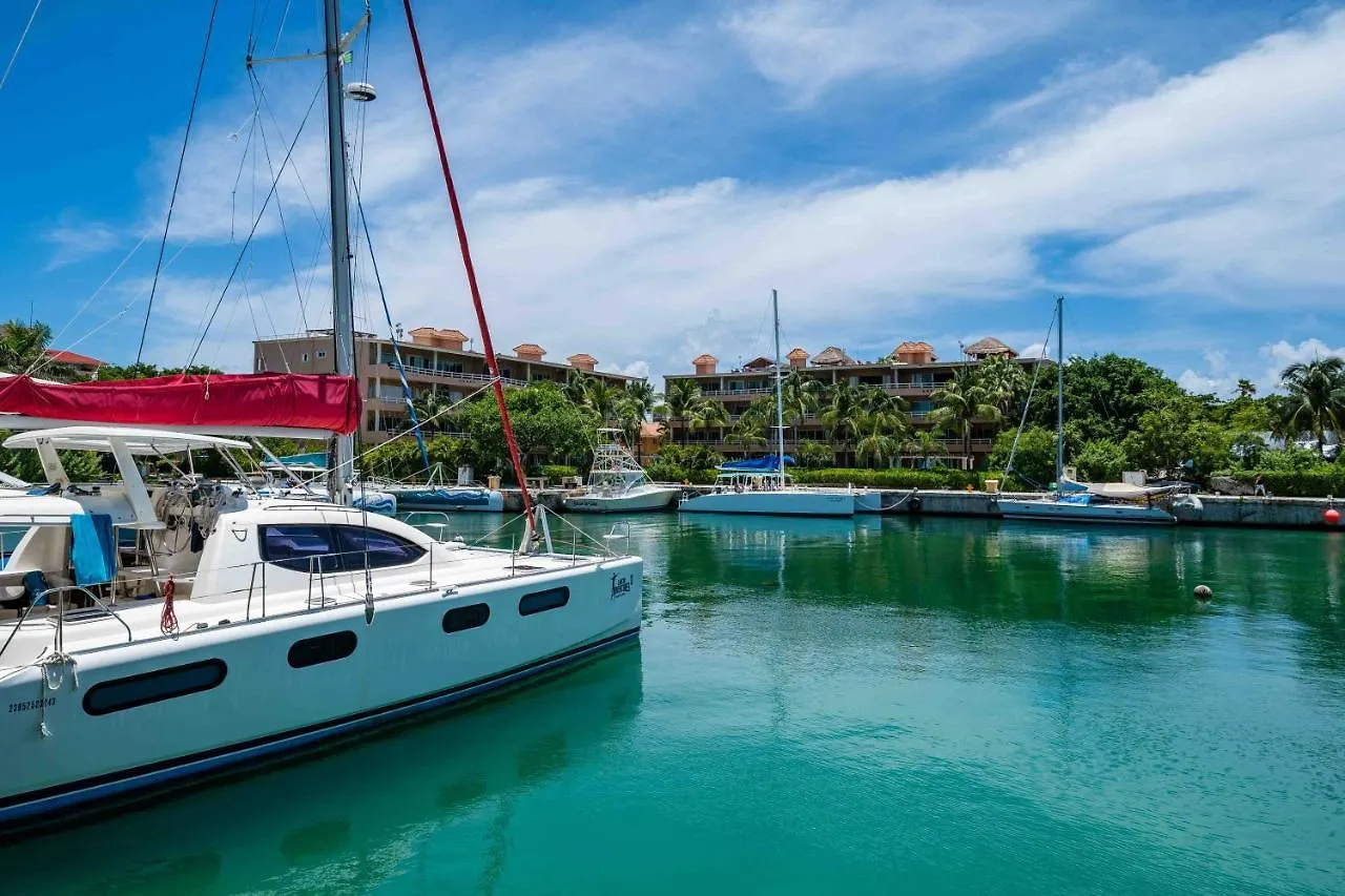 Marina Real Condo Puerto Aventuras - Close To The Beach شقة